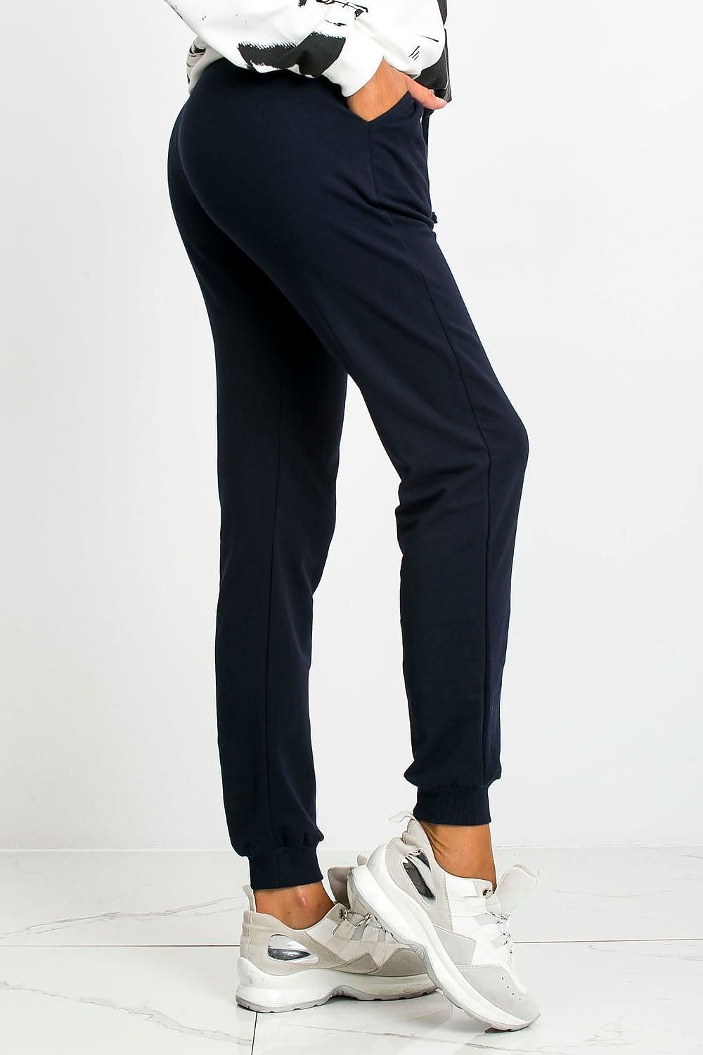 Sportanzug Hosen model 161327 BFG