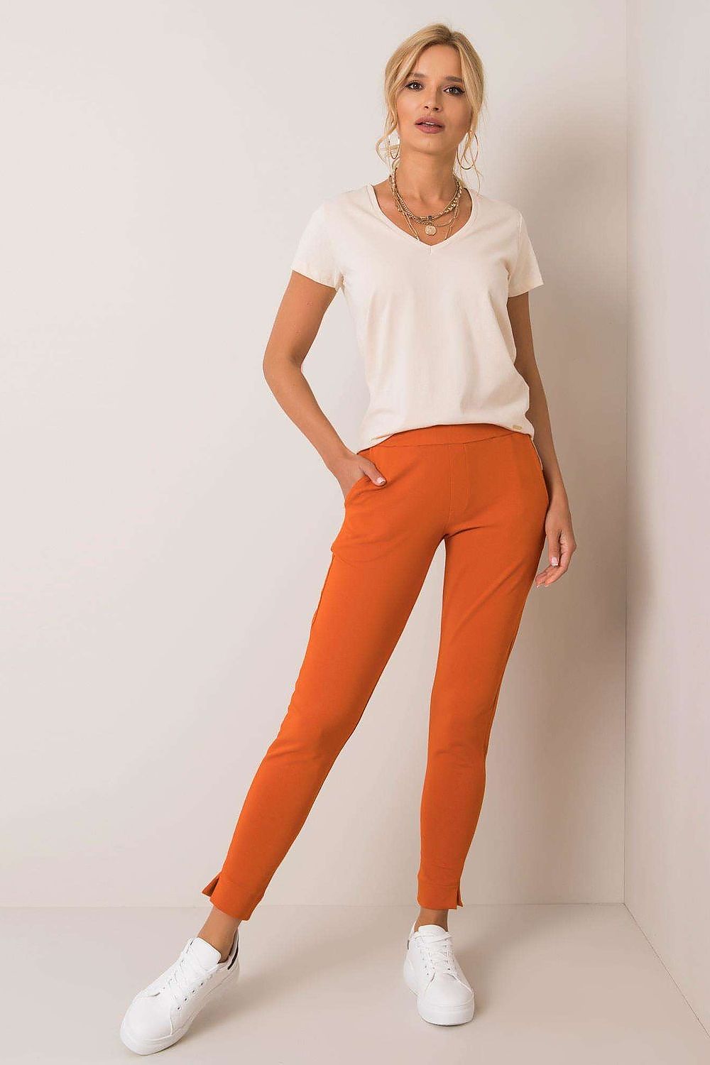 Sportanzug Hosen model 166243 BFG