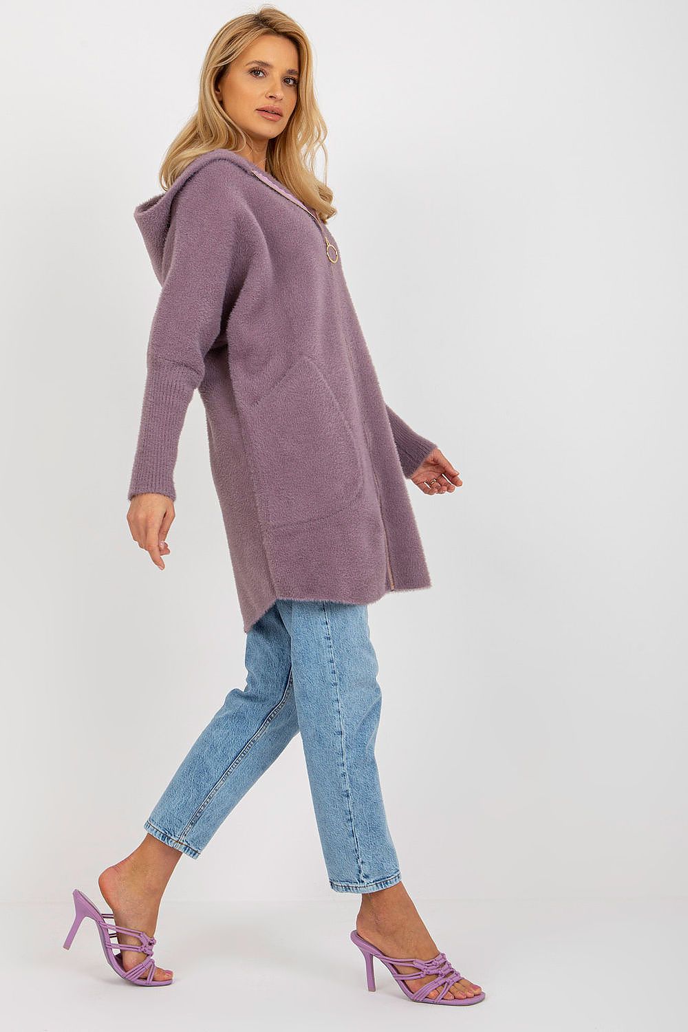 Mantel model 175941 MBM