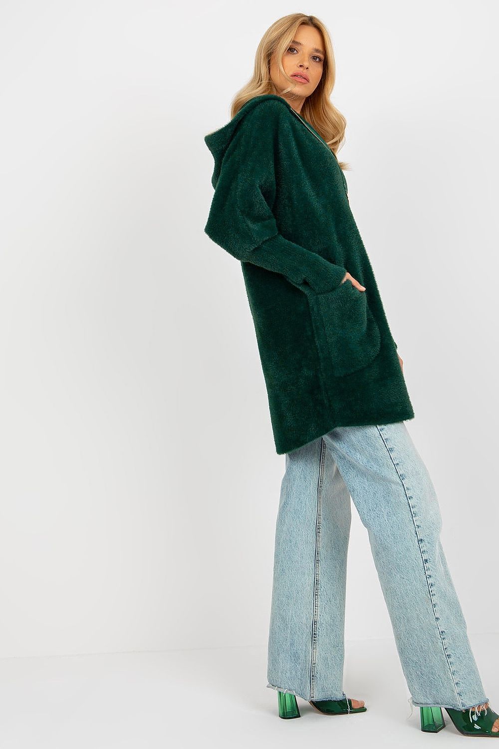 Mantel model 175942 MBM