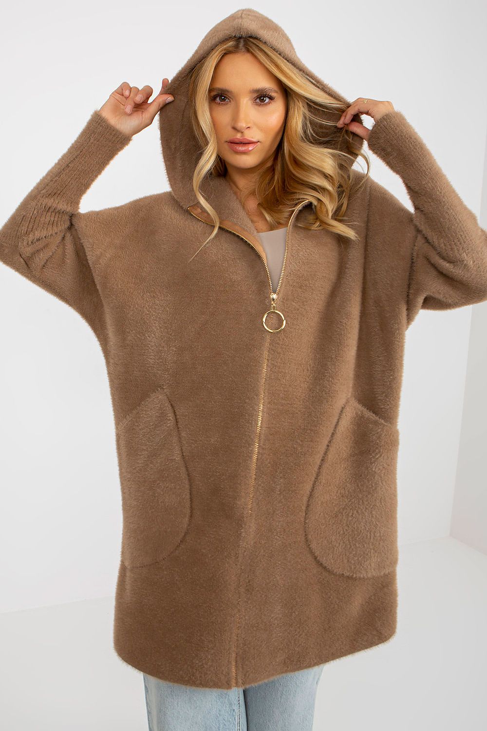 Mantel model 175943 MBM