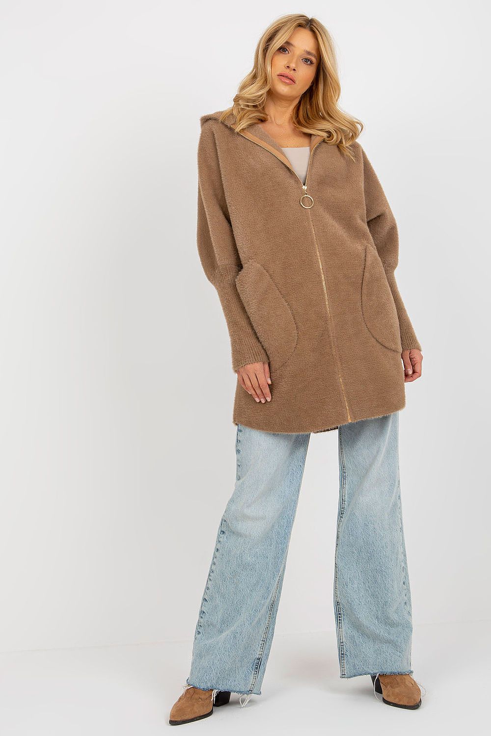 Mantel model 175943 MBM