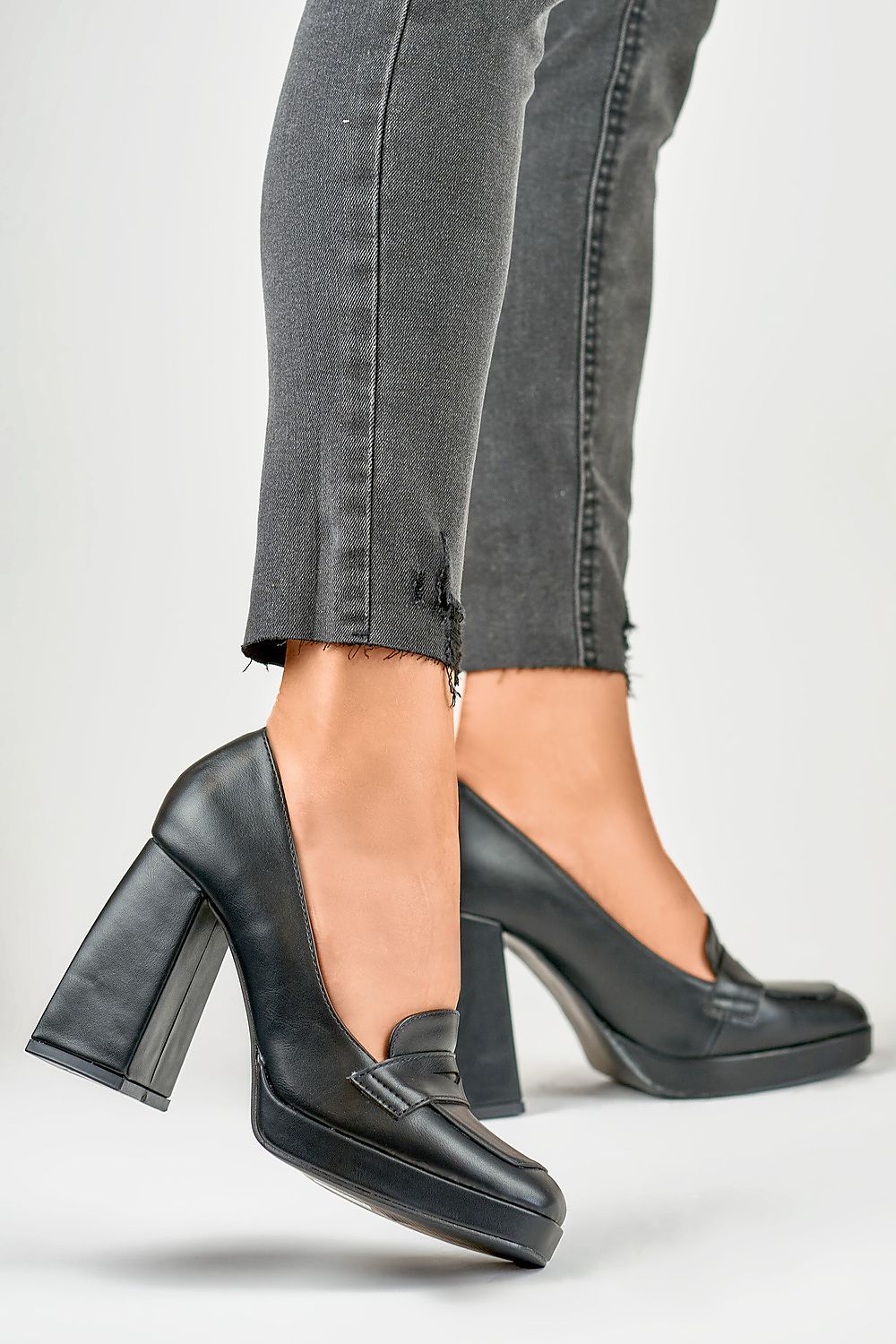 Pumps mit Absatz model 185398 PRIMO