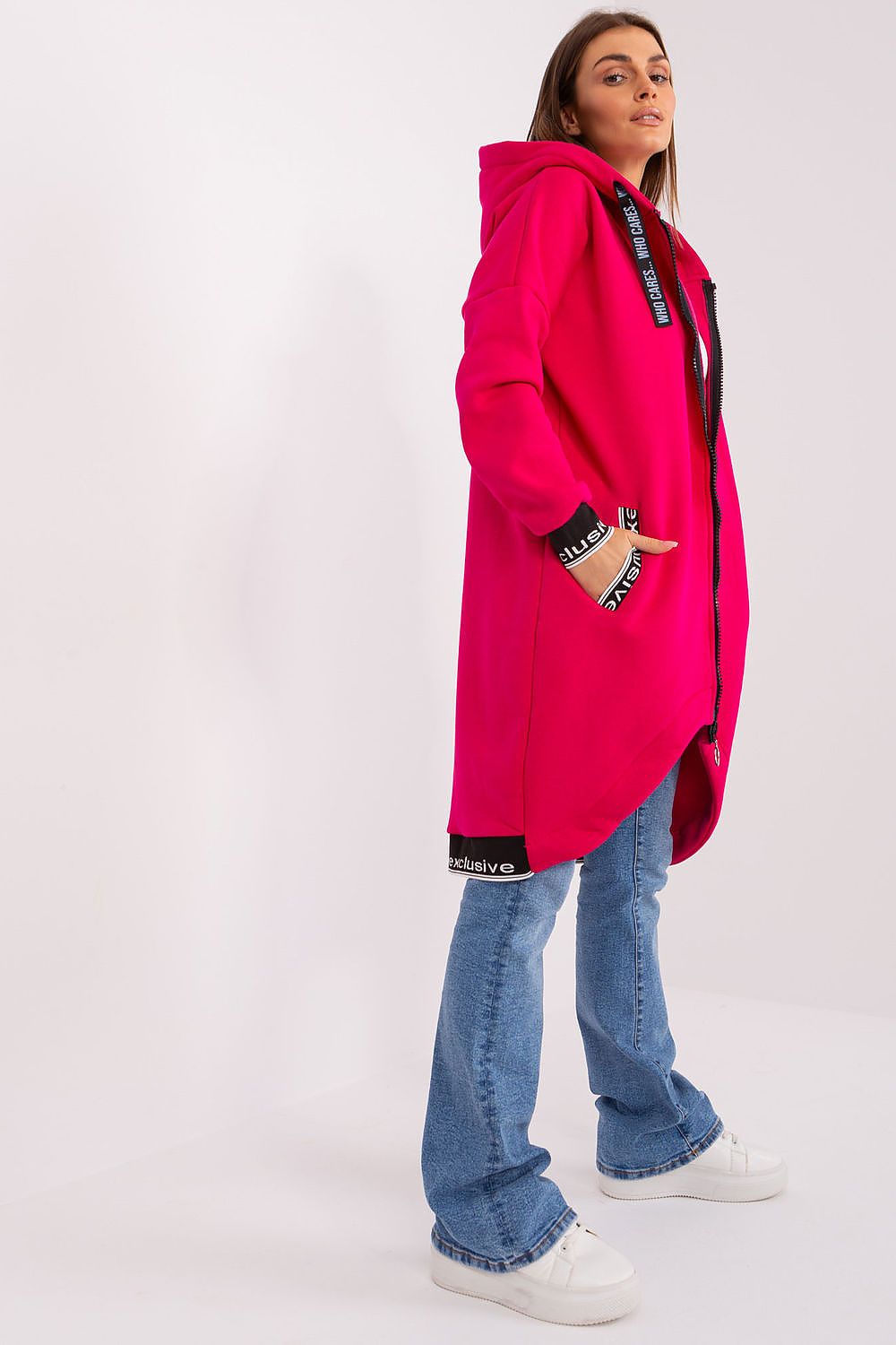 Sweater model 185935 Relevance