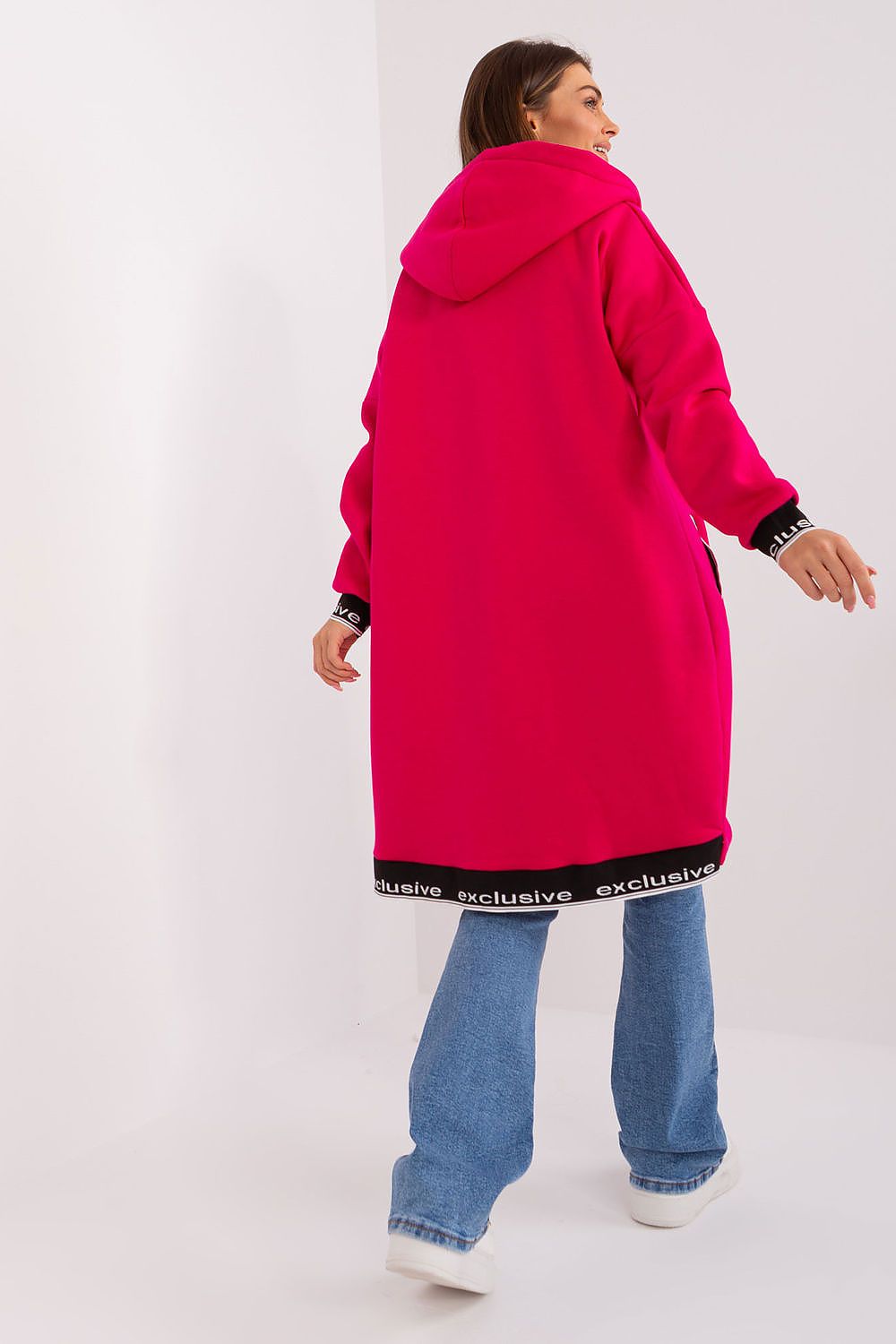 Sweater model 185935 Relevance
