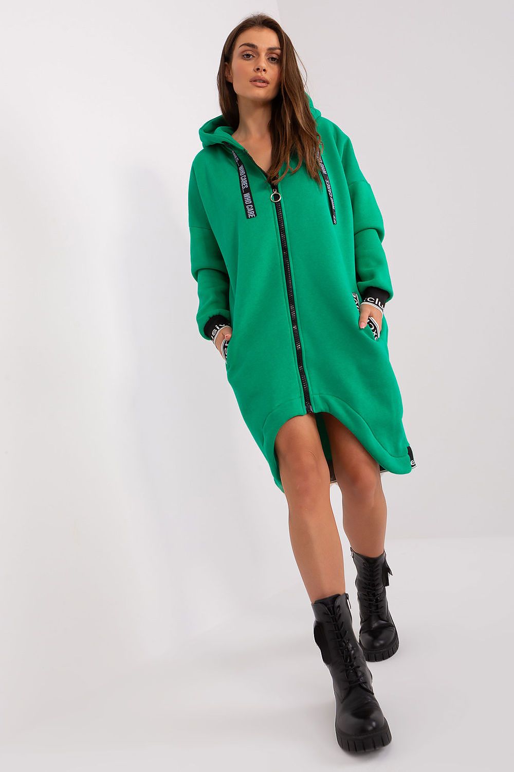 Sweater model 185938 Relevance