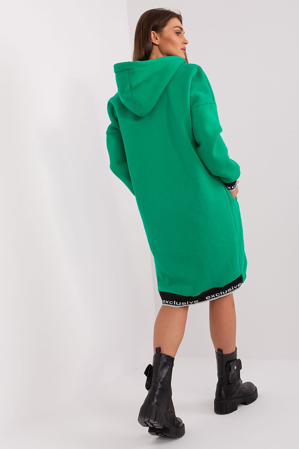 Sweater model 185938 Relevance