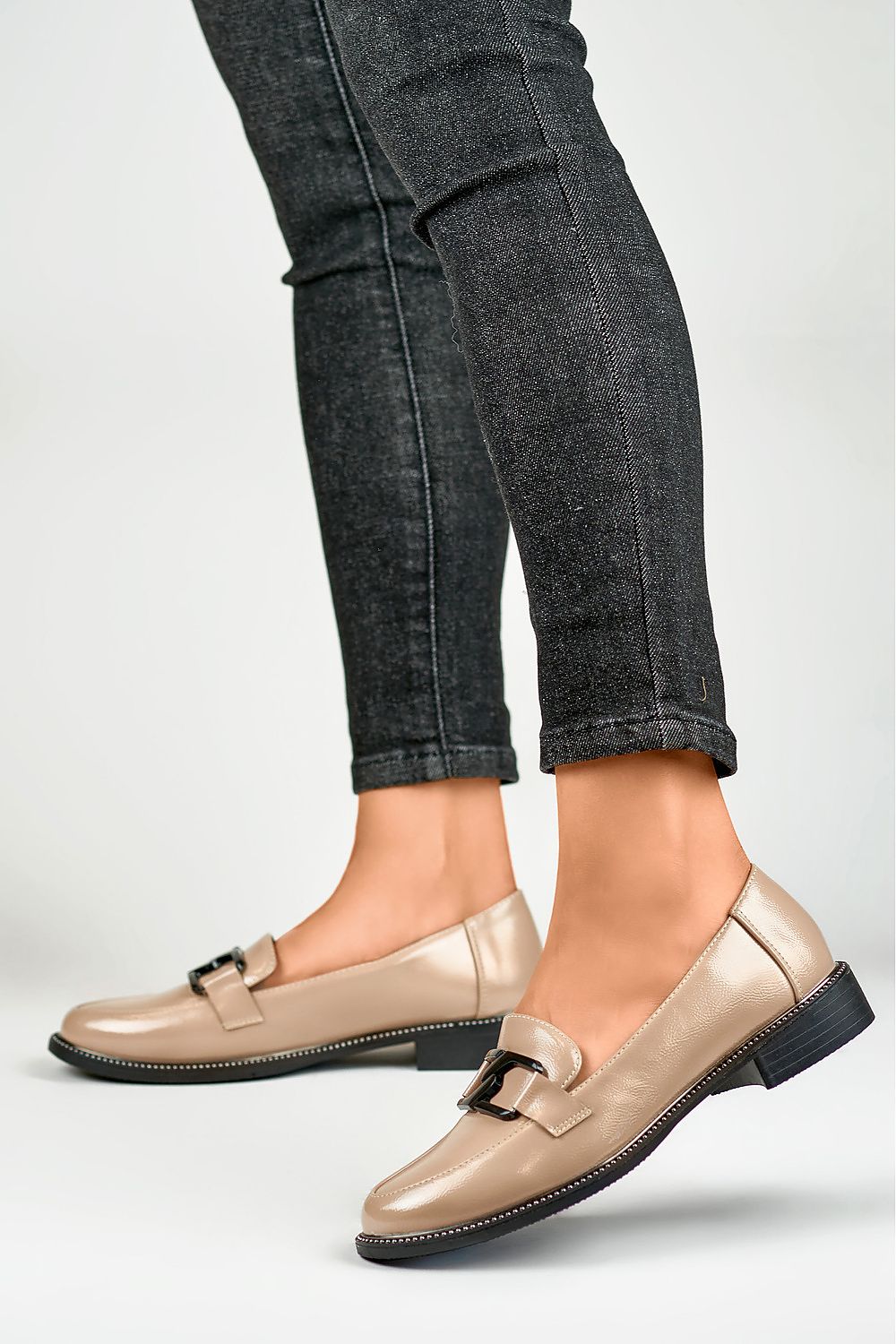 Schuhe mit Absatz model 186442 PRIMO