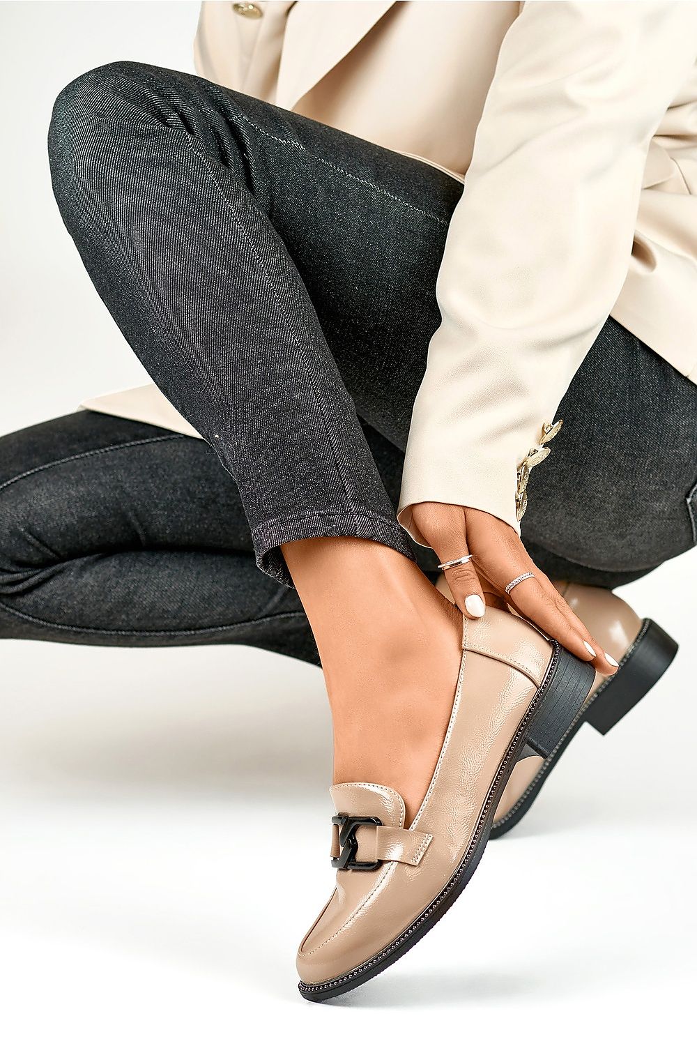 Schuhe mit Absatz model 186442 PRIMO