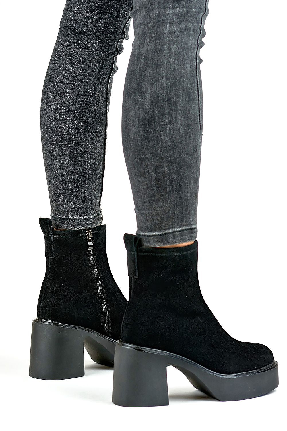 Stiefeletten mit Absatz model 186449 PRIMO