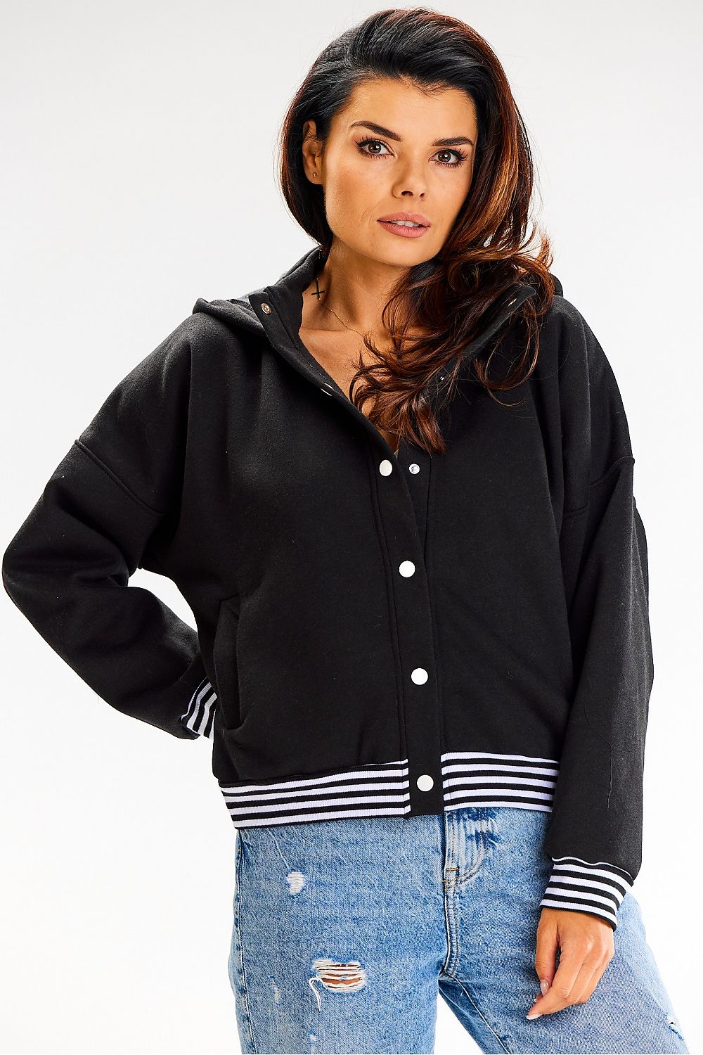 Sweater model 187133 awama