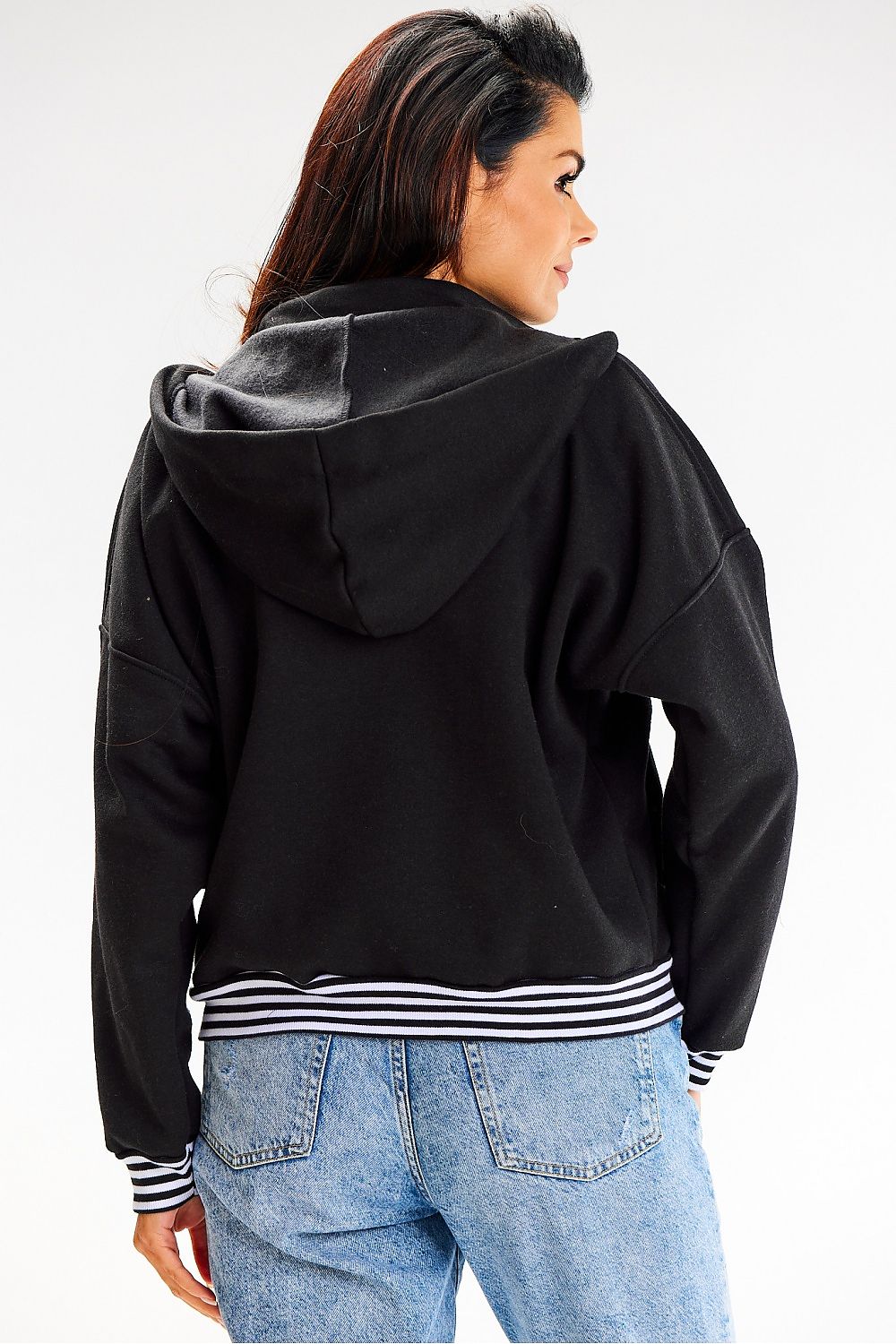 Sweater model 187133 awama