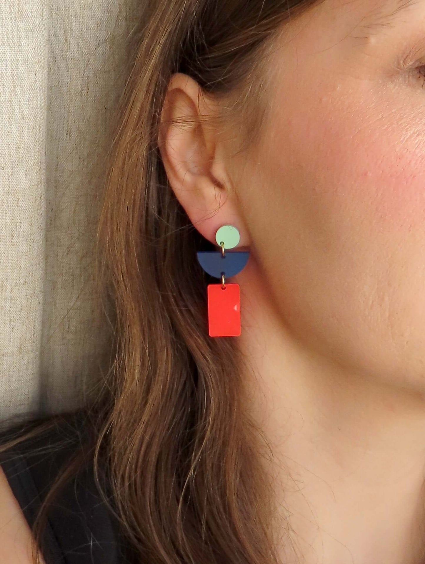 Lille Ohrringe mit Edelstahl Steckern in weiß rot rosa