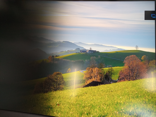 B-lager GIGABYTE M28U Gaming skjár, gallaður