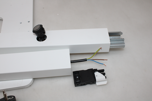 B-flokks Ledvance LED gólflampi, standlampi, 240V, 43W, gölluð vara