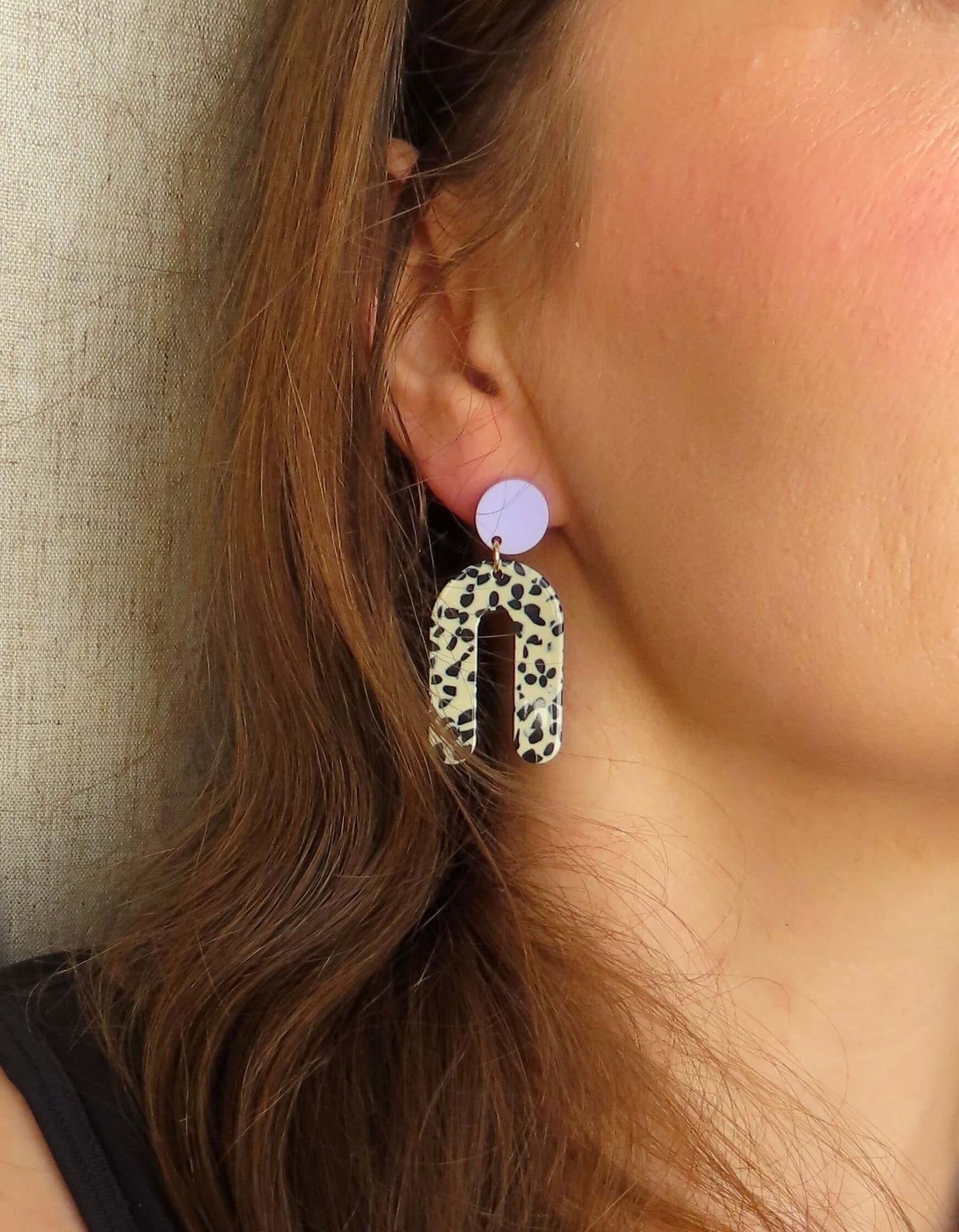 Slim Greige Dots Arch Statement Earrings