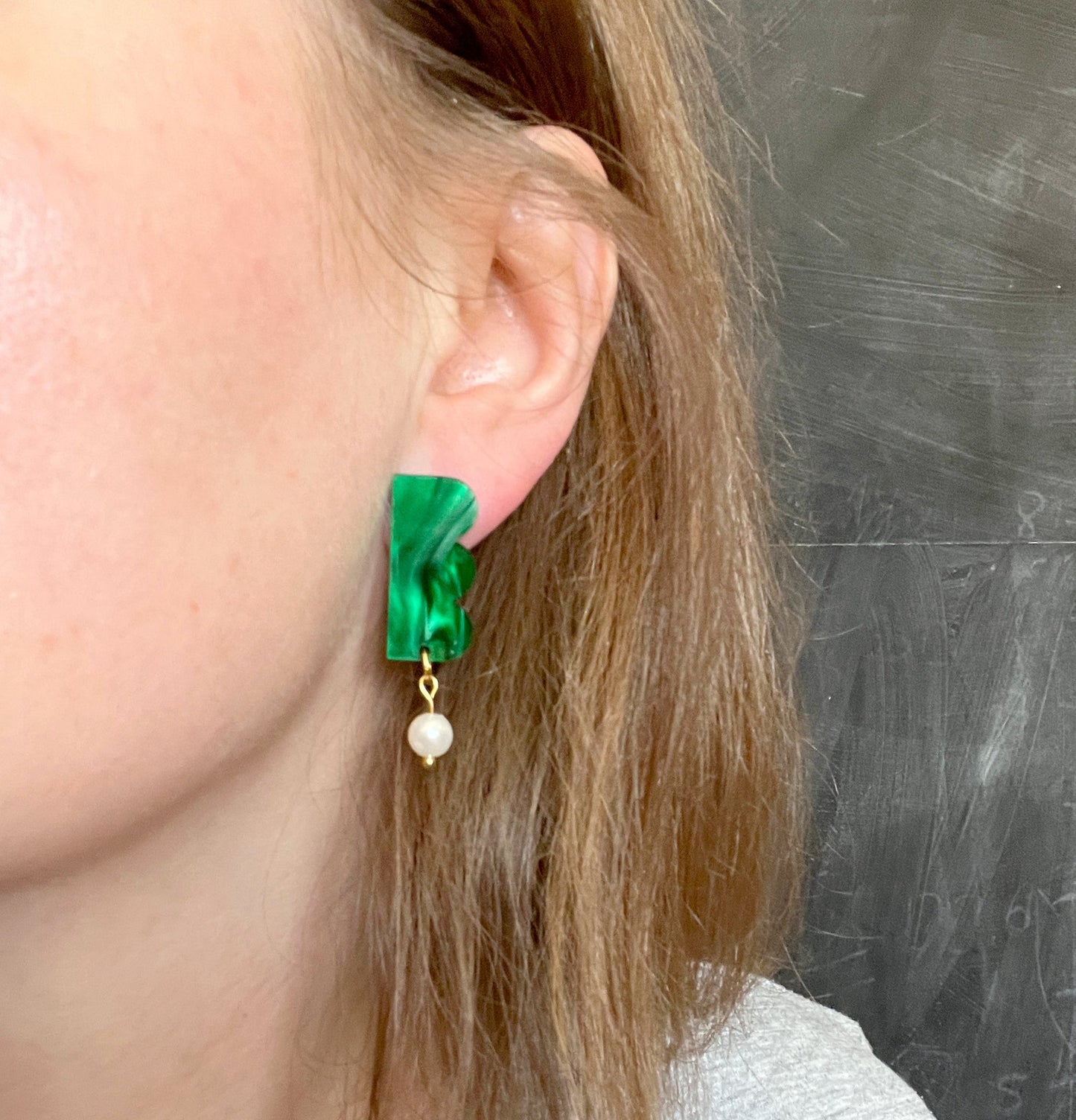 Royal Green Belle Acryl Ohrringe mit Edelstahlstecker