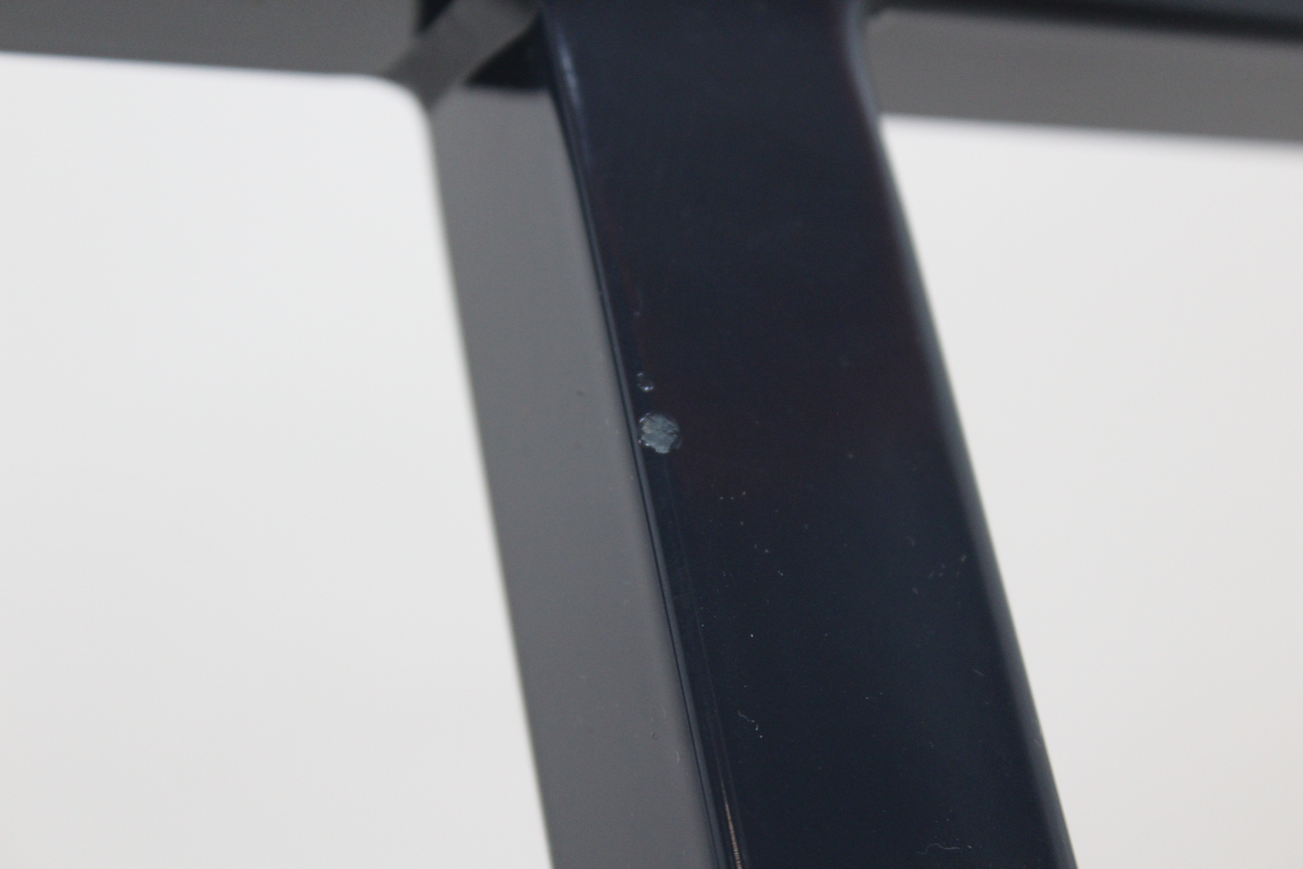 B-flokks Hay Loop borðbukkar, grind, borðfætur, borðstandur, djúpblár (sjá texta)