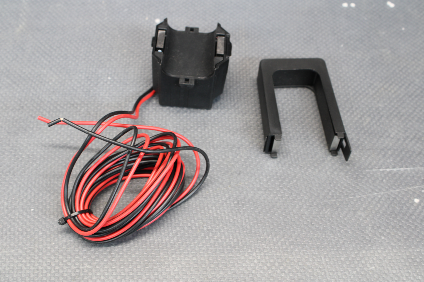 B-grade Celsa cable conversion current transformer, clamp-on transformer 1000 5 A 0.5 Va, terminal 0.5, defective product