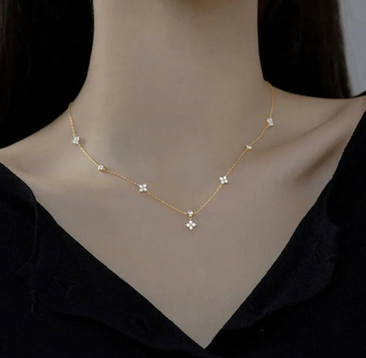 Kette mit Anhänger aus 925er Sterling-Silber, vierblättrige Blume, 45cm