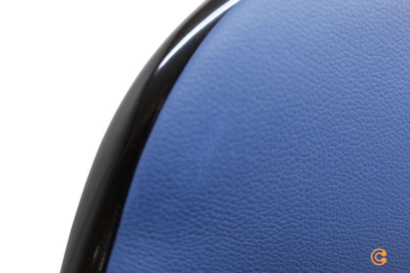 B-grade Hjh Office folding chair, conference chair, blue faux leather, Tudela. See text/photo.