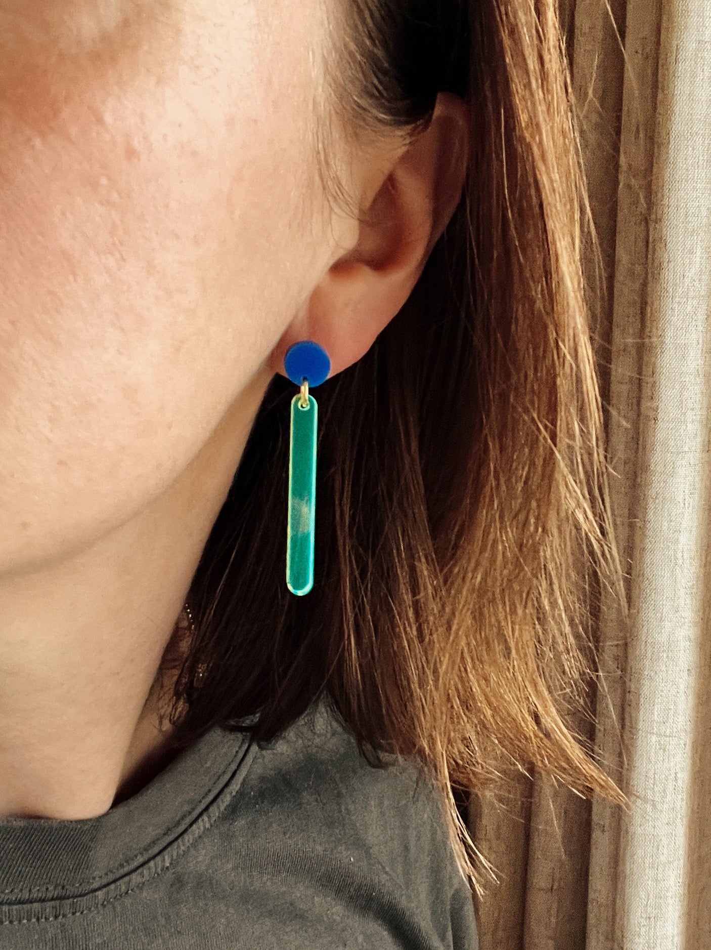 niemalsmehrohne x Kunstmuseum Basel Edition - neon lights Nr.2 - Ohrringe