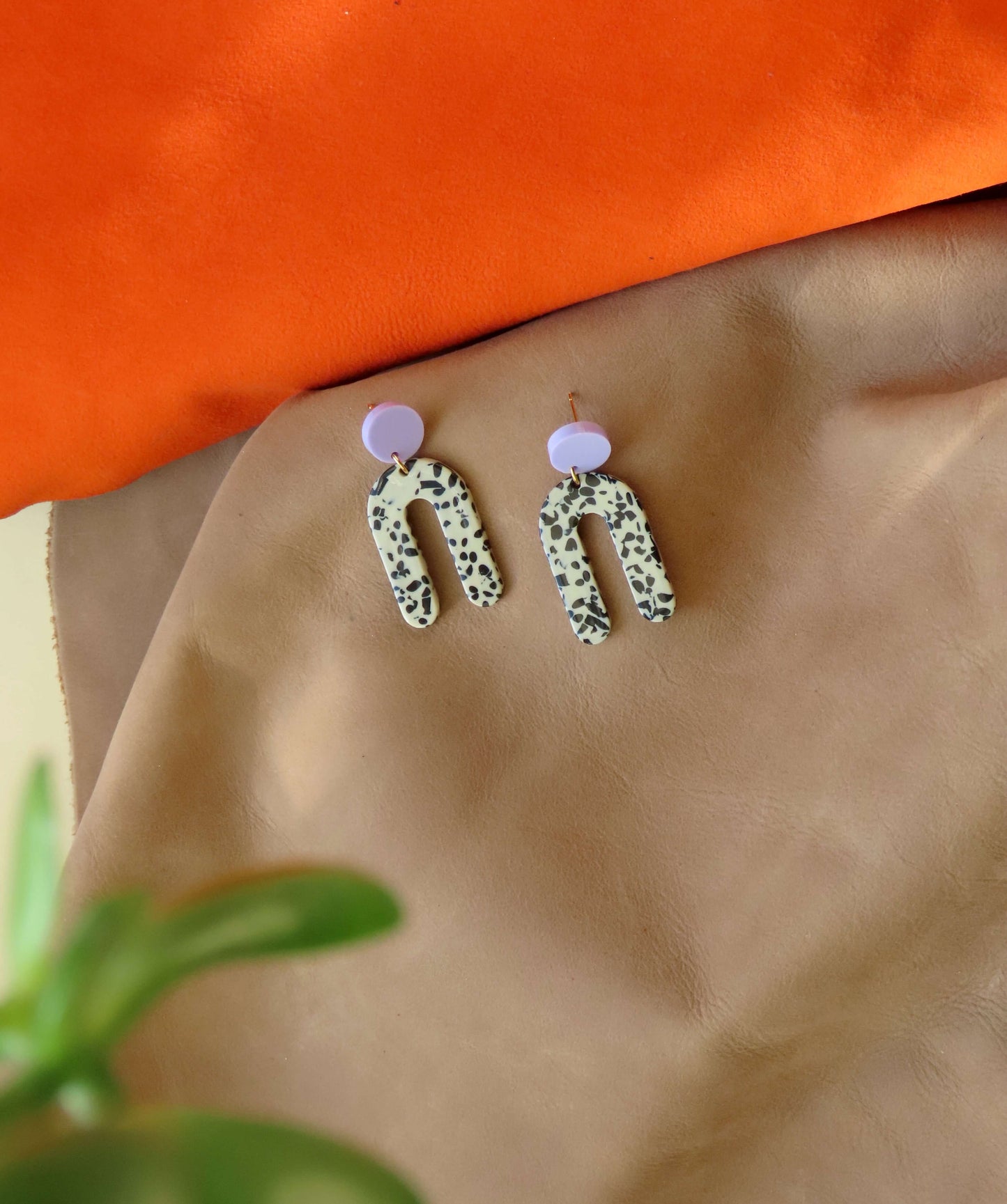 Slim Greige Dots Arch Statement Earrings