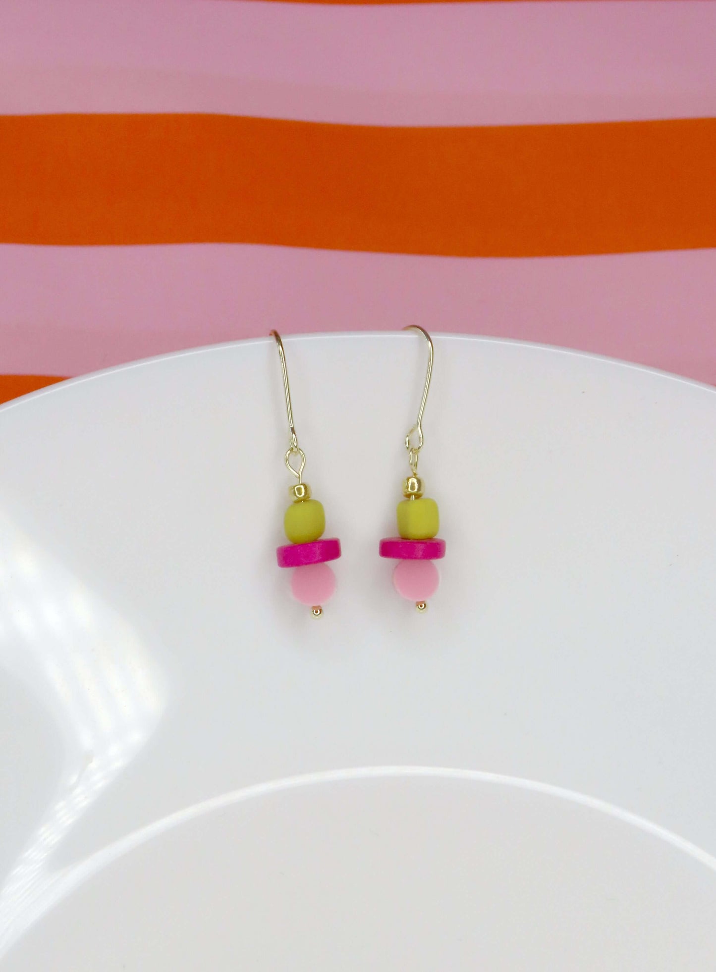 Color Treats Ohrringe- Leichte Sommerohrringe in Rosa, Pink und Olivgrün