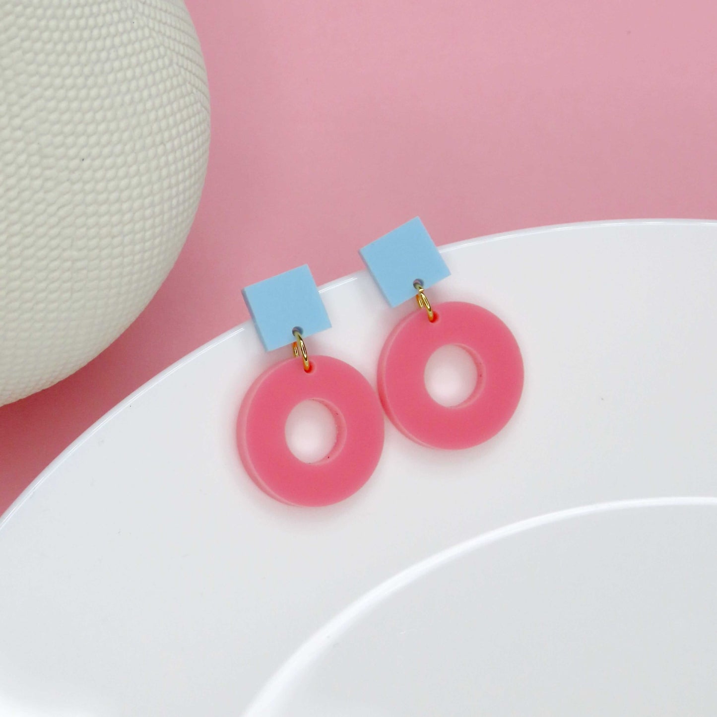 Square Circle Ohrstecker in Hellblau & Rosa