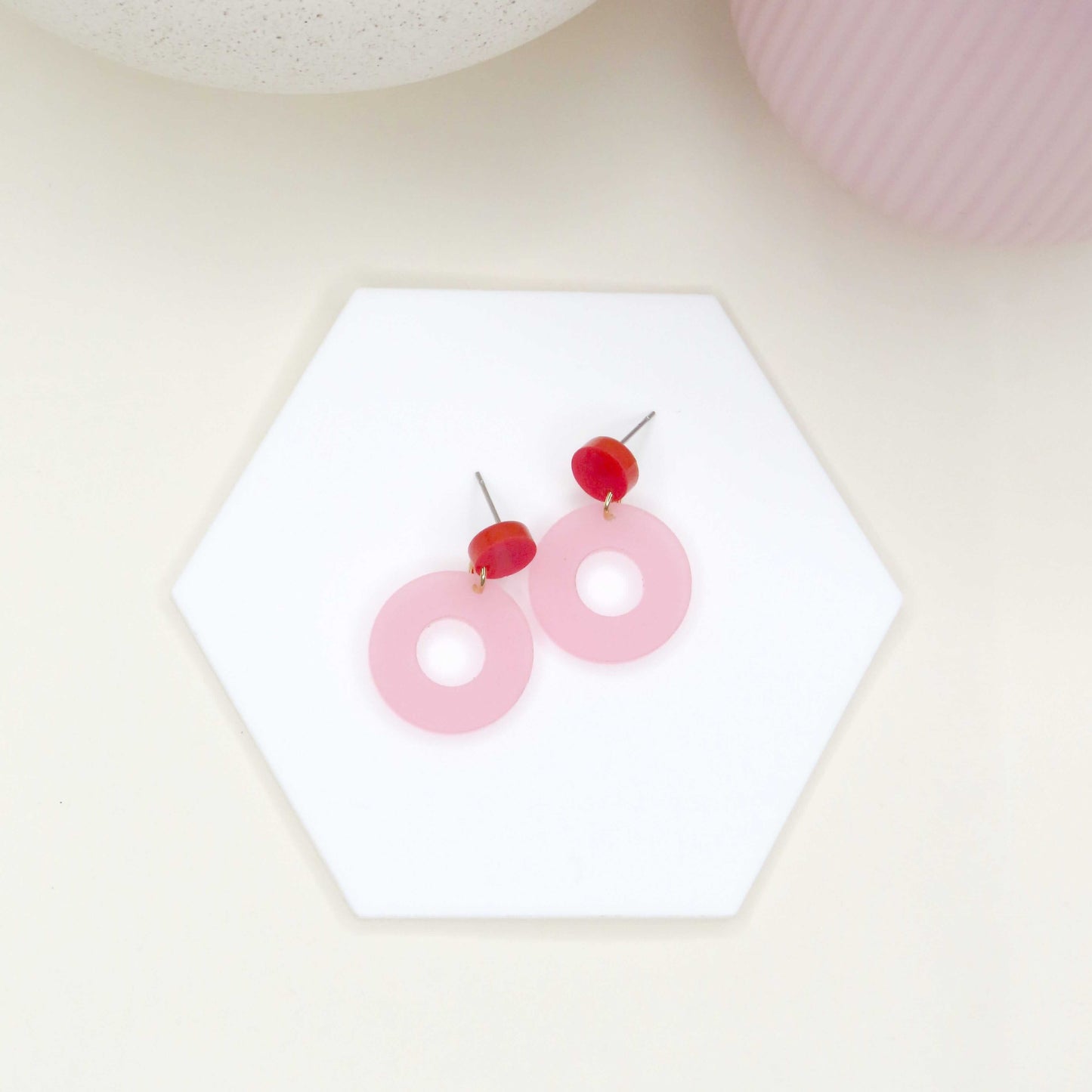 Colorblock Circle Ohrstecker in rot & rosa