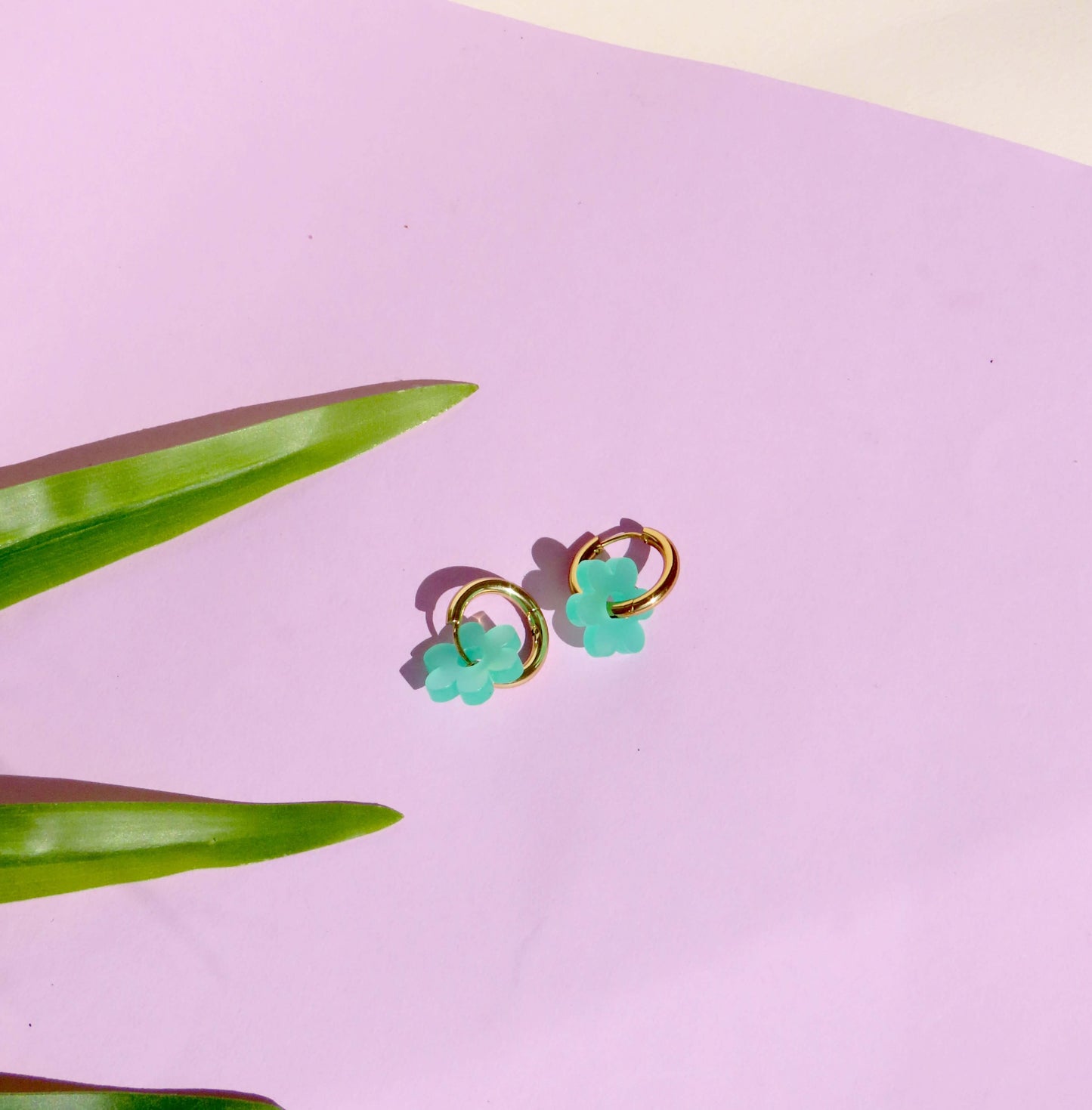 Türkise Flower Edelstahl Hoops