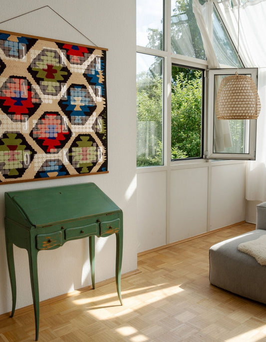 Veggdagatal // Kilim Leo krem