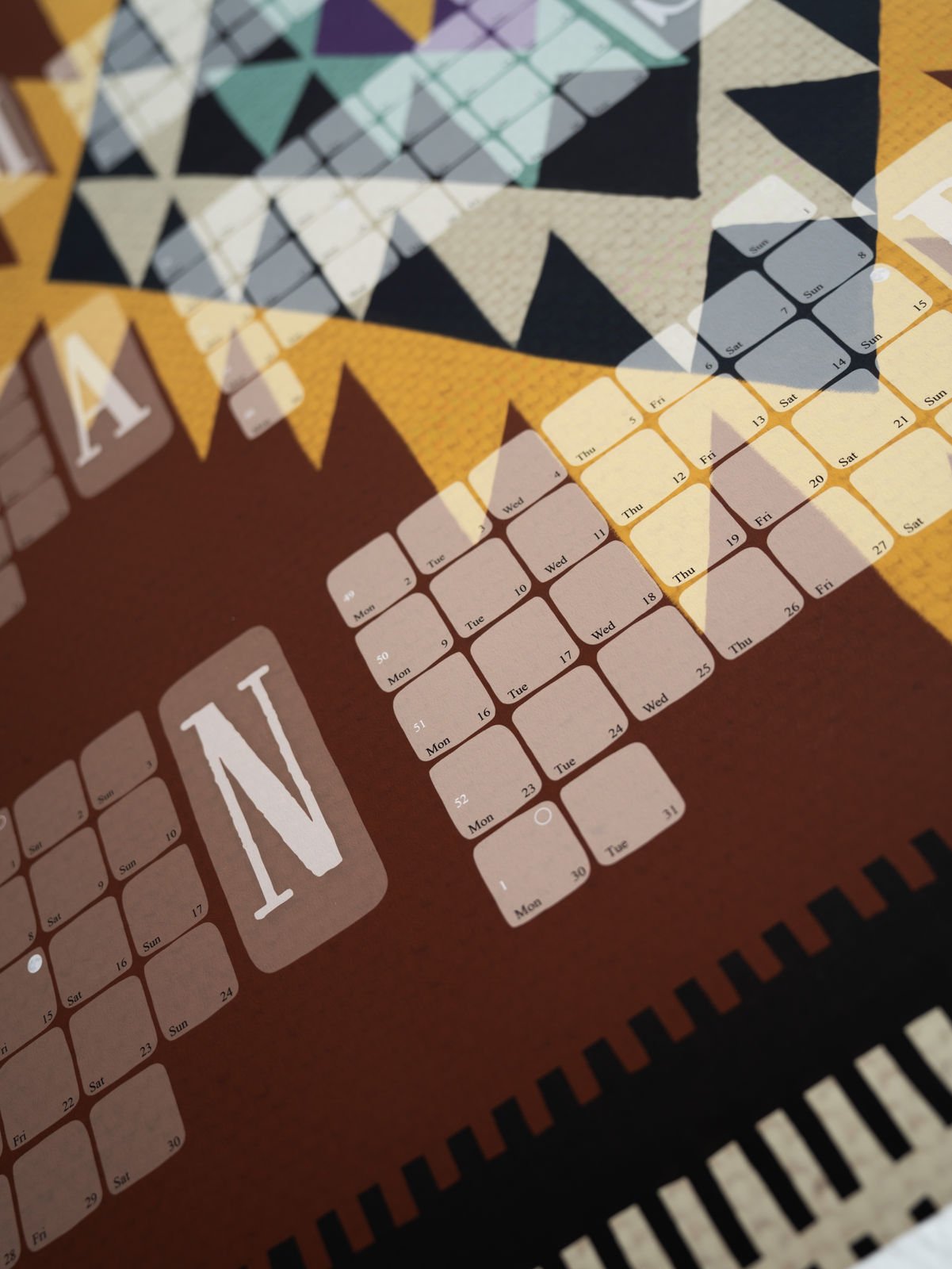 Wandkalender // Special Edition: Kilim Peacock braun