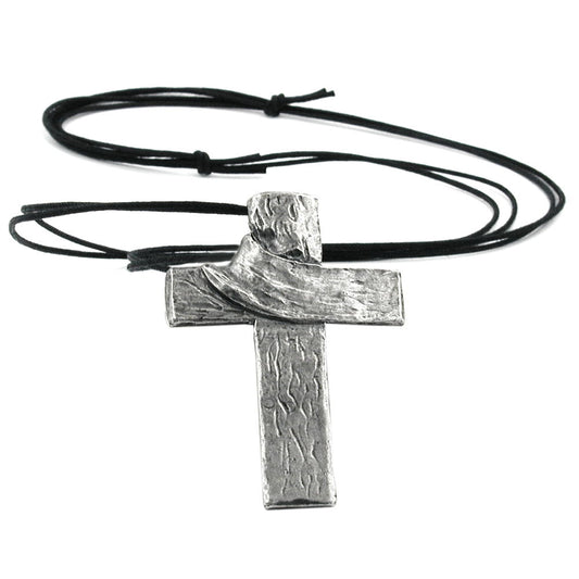 Keðja 77x53mm blikkhengiskross með klæði 110cm
