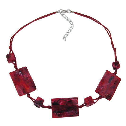 Keðja 3x 35x25mm ferköntuð bylgjað rauð-svört marmaruð 45cm