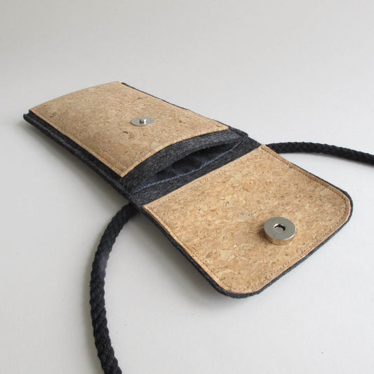 Umhängetasche für Google Pixel 9a | aus Filz und Bio-Baumwolle | anthrazit - tracks | Modell KEDJA
