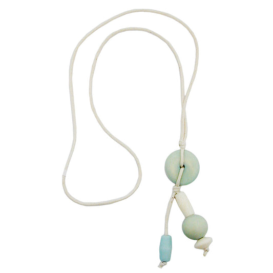 Hálsmen úr plastperlum ljósbláum-beige snúru beige 80cm