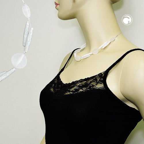 Necklace wire chain olive and leaf pearl white-matt speckled plastic beads 45cm
