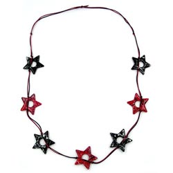 Chain 42mm 7x five-pointed stars red black speckled plastic cord 100cm