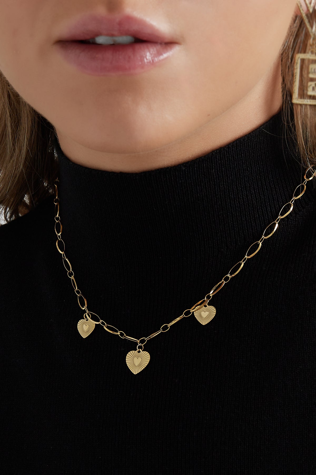 Halskette mit drei Herzen und Münzen – Goldfarbe - Goldfarbefarbe