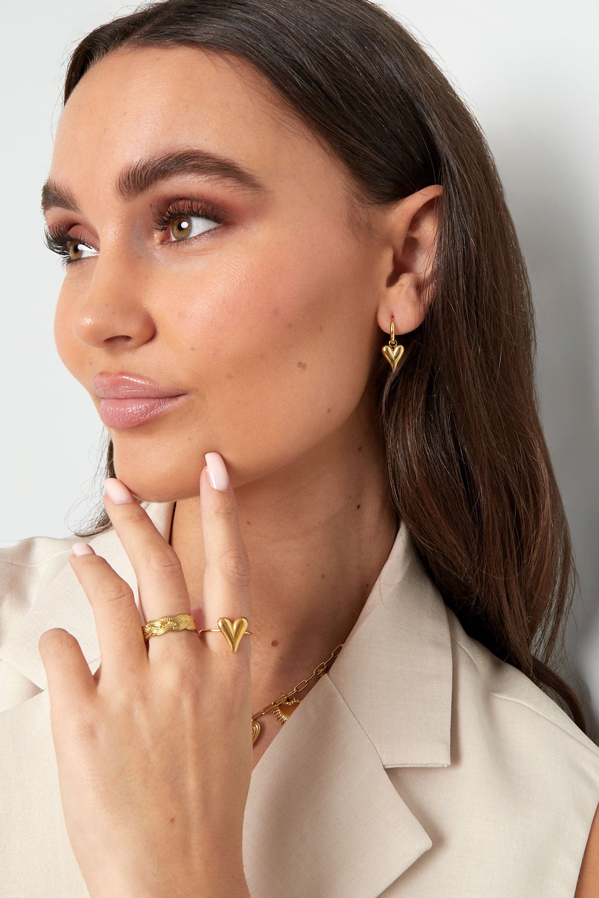 Herzförmige Ohrringe aus Edelstahl – Goldfarbe - Goldfarbefarbe