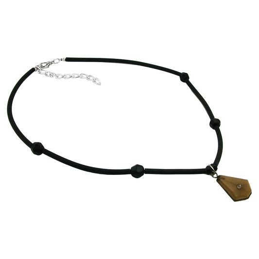 Keðja 28x17mm trapis úr plasti með hvítum glersteini ólífubrún-khaki gúmmíslöngu svört 45cm