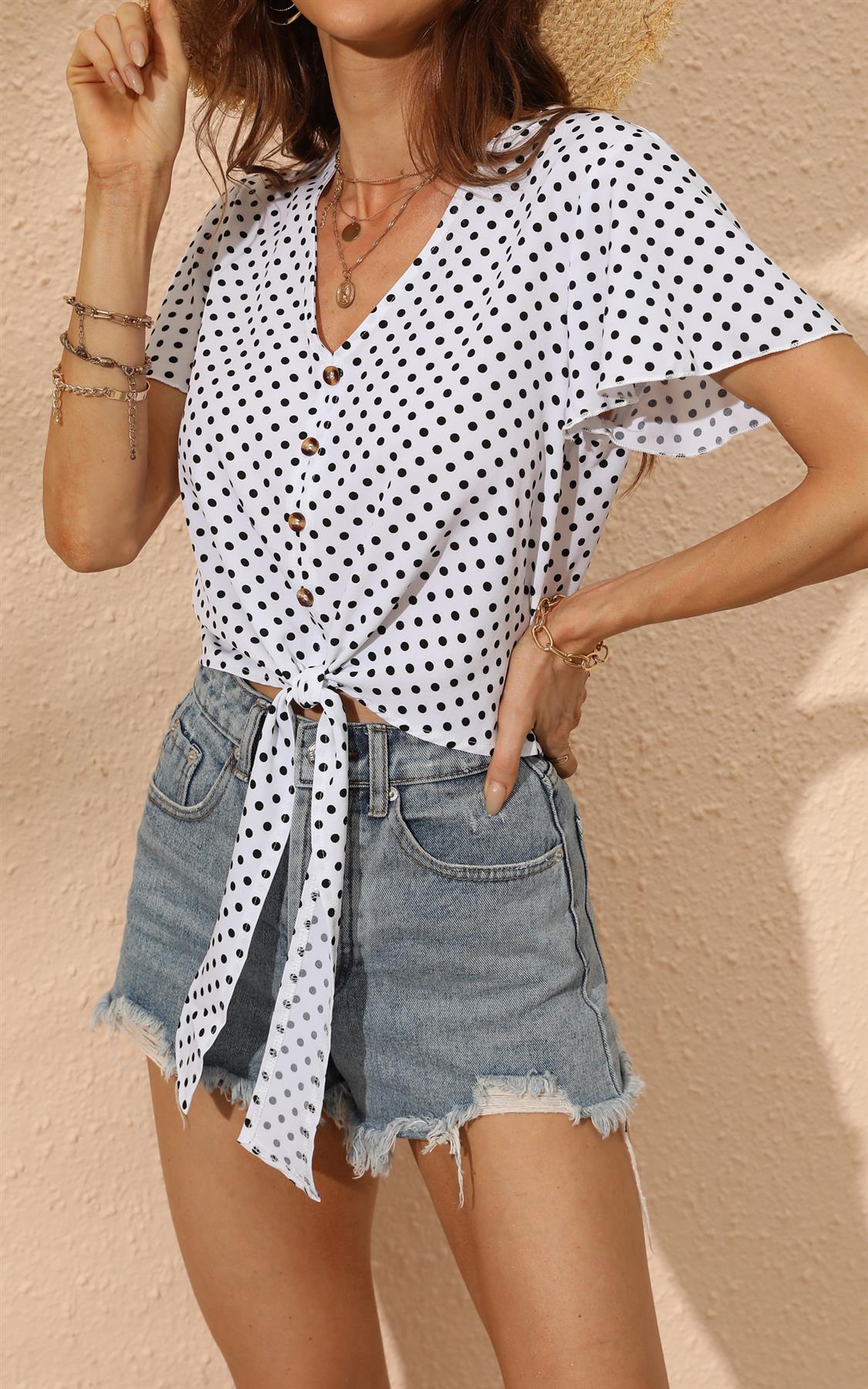 Cute Tie Knot Front Buttoned Crop T Shirt Top In White &amp; Black Polka Dot Print