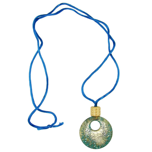 Keðja 40mm krókódílplata blá-tyrkís-gull glimmer plastsnúra blá 90cm