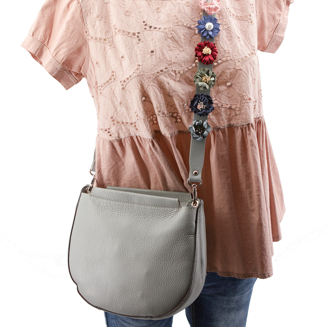 Umhängetasche in D Form mit Quaste Grau