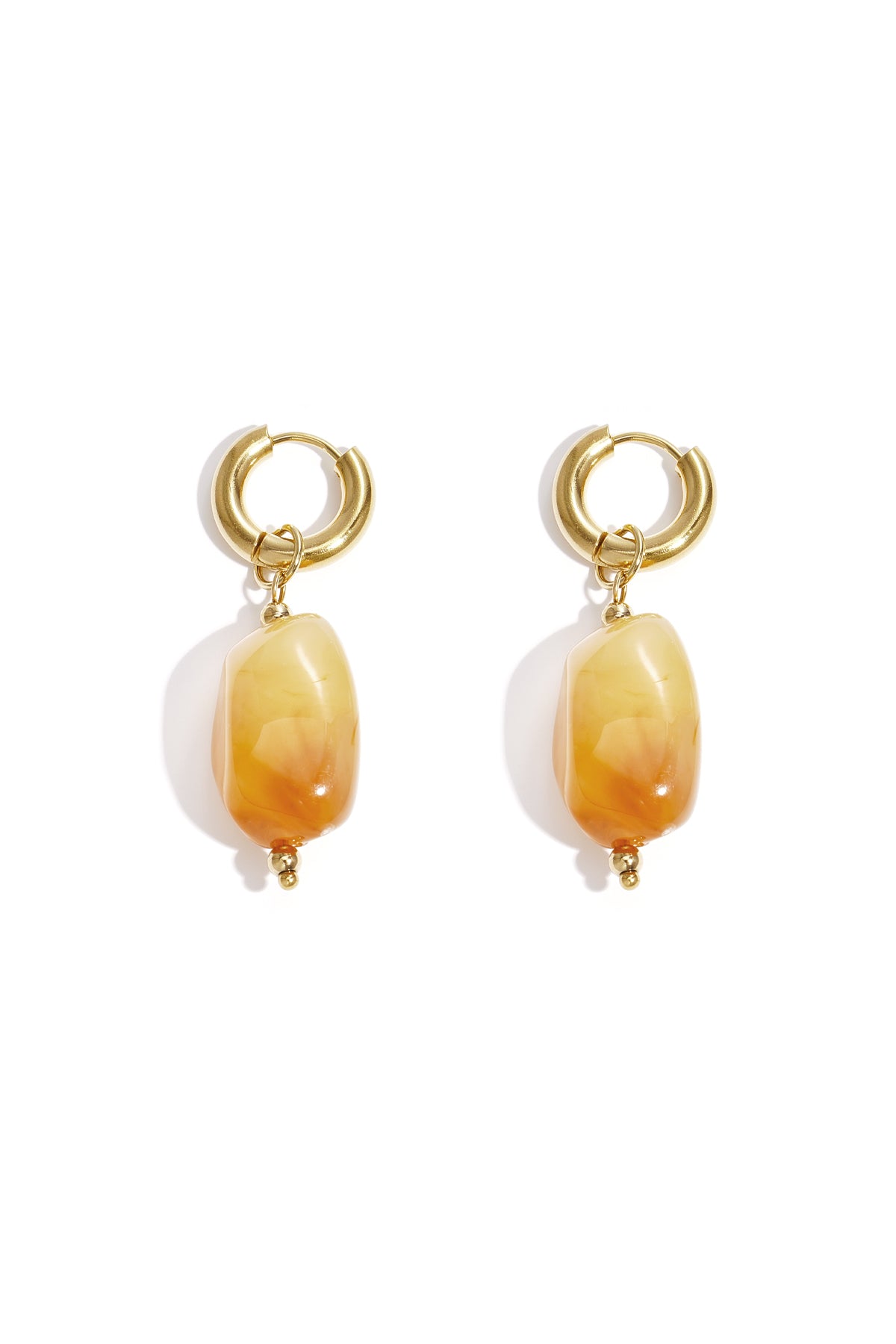 Ohrringe mit organischen Perlen