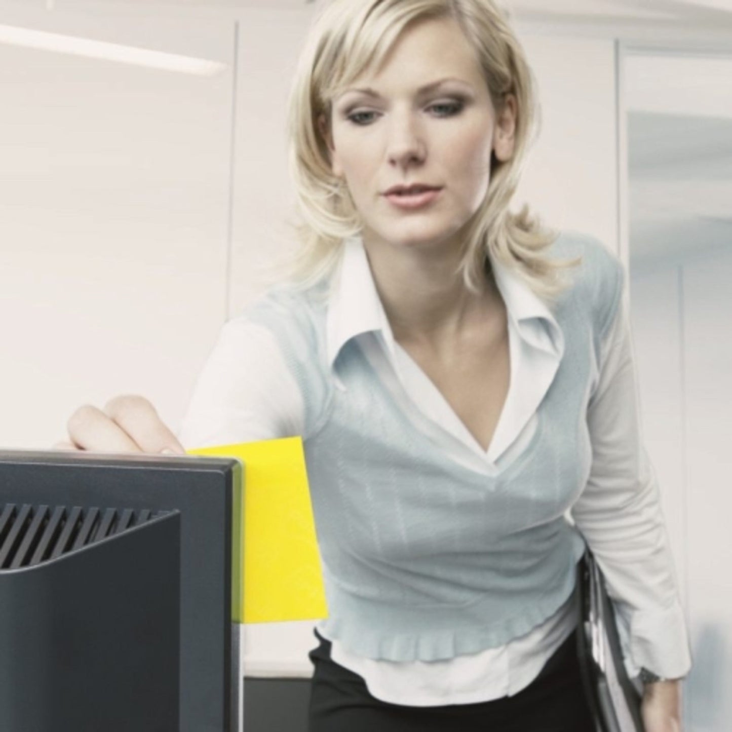 Post-it® Notes Würfel 636-B, Gelb, 76 mm x 76 mm, 450 Blatt/Block, 1 Block/Packung, 100% PEFC, SGSCH-PEFC-COC-110078 | Packung (1 Stück)