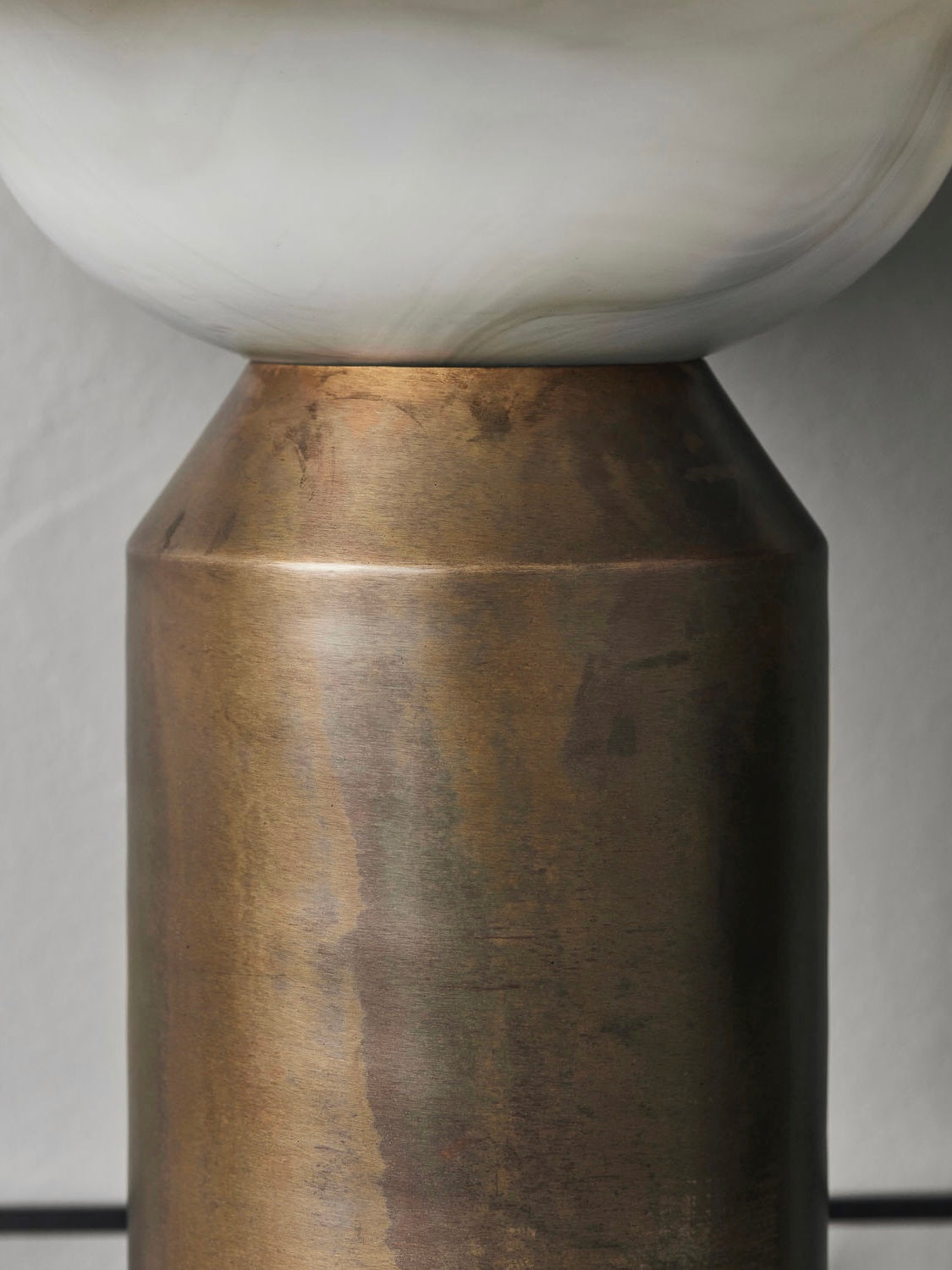 Tischlampe Big Fellow schwarz/gold