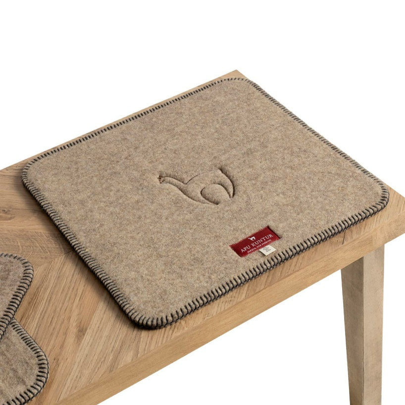 Apu Kuntur - Alpaca Seat Cushion - Brown - 40x40cm - 70% Alpaca 30% Wool