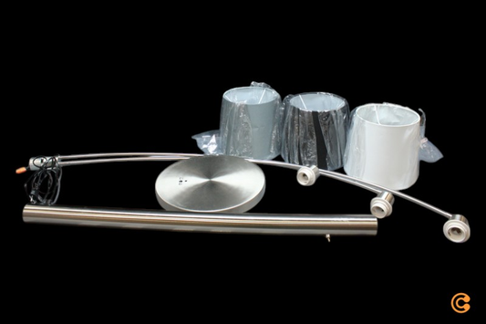 B-lager Just Light gólflampi Melvin E27 svartur grár hvítur þriggja ljósa bogalaga